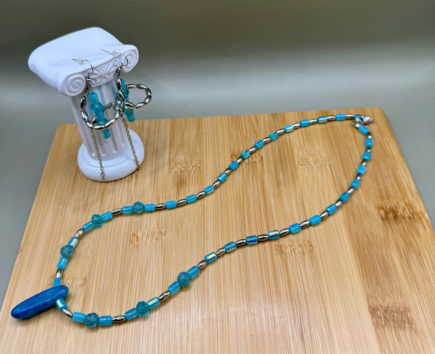 Alluring Alice Blue Set