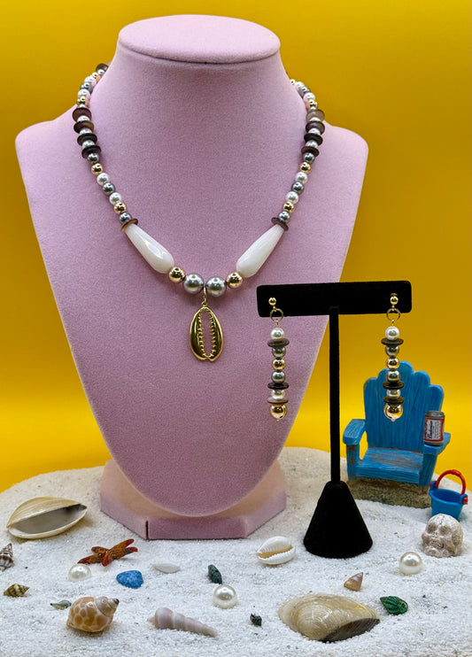 Cowrie Shell Set